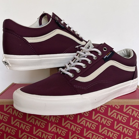 Vans Men’s Old Skool
Cordura Port Royale/Marsh
VN0A4BW2DOQ
Sneakers - Picture 8 of 16